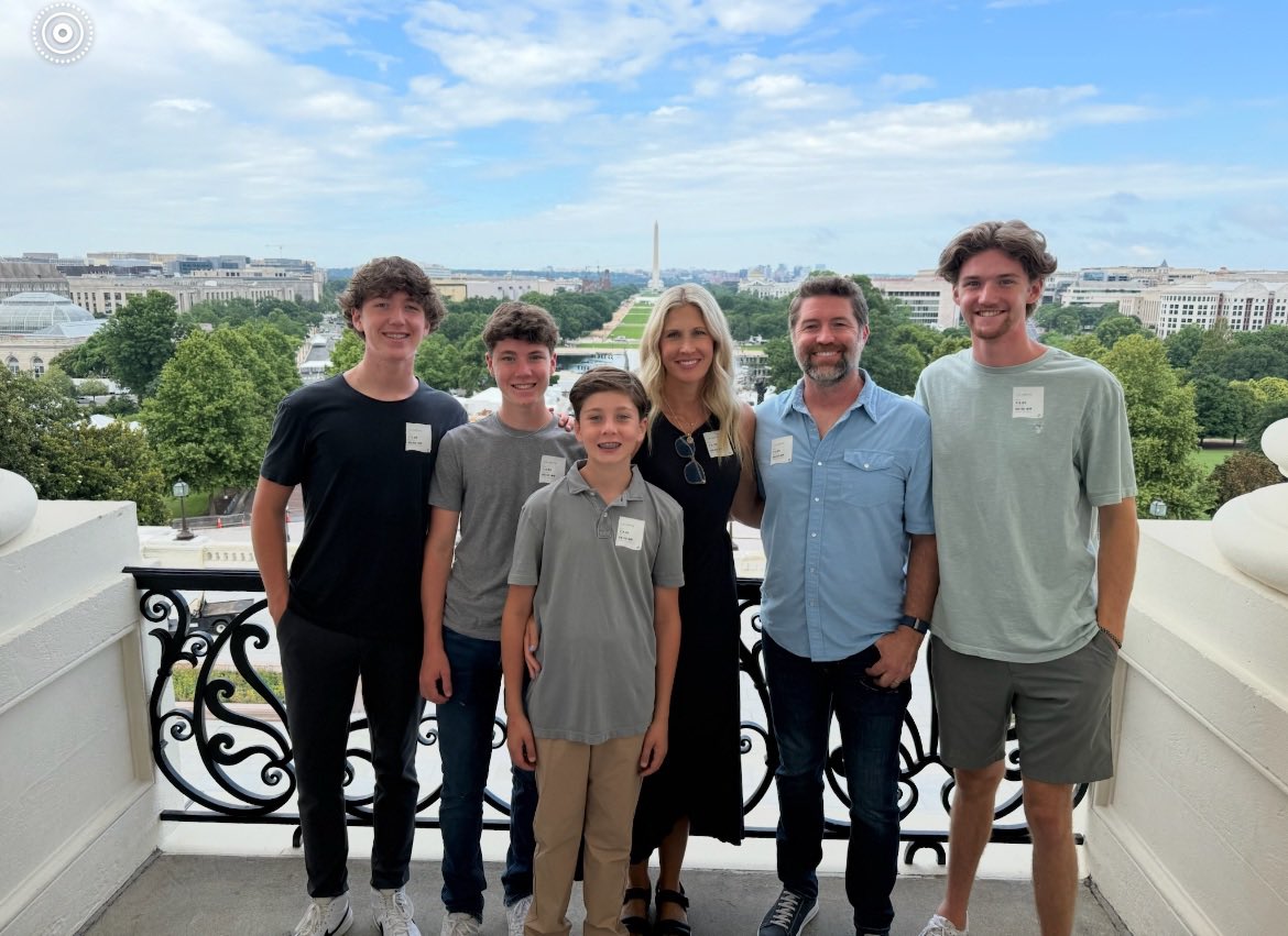 joshturnermusic's tweet image. Wishing y’all a Happy Fourth of July from our nation’s Capital.
Tune in to @july4thpbs tonight at 8/7c on @PBS, or watch via livestream at pbs.org/a-capitol-four….
#July4thPBS #ACapitolFourth #PBS #joshturner #fourthofjuly #washingtondc