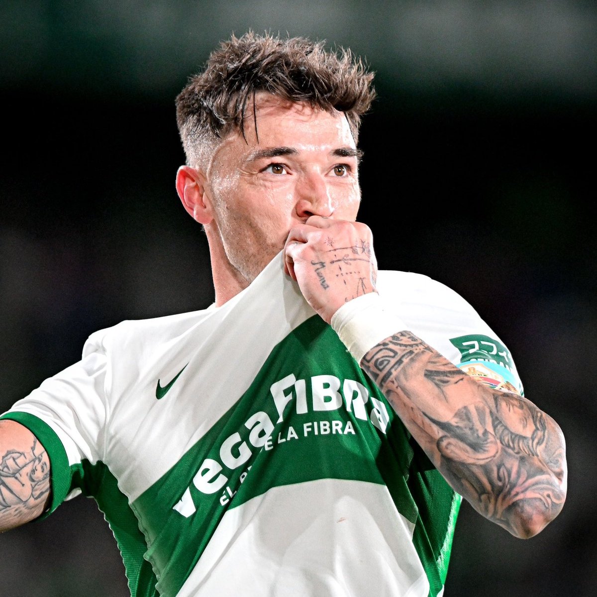 Josan se había ganado a pulso volver a competir en Primera con su #ElcheCF.

Para mí, a sus 35 años viene de ser la revelación y hacer su mejor temporada siendo diferencial tanto de titular como de revulsivo (lo que supongo que será en la próxima).

La leyenda continúa.
