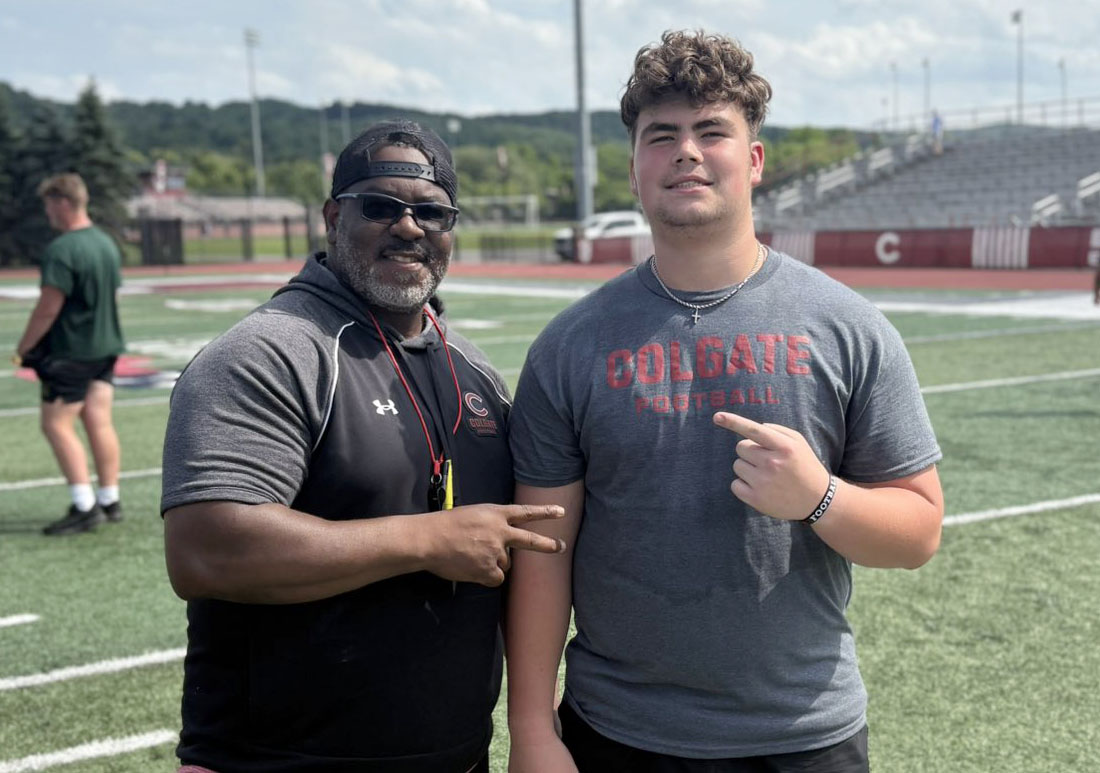 Six Star Football | PLUS+ (@sixstarfootball) on Twitter photo EVENT COVERAGE | Several talented offensive prospects impress at Colgate Prospect Camp
📈 Several prospects boosted recruiting stock in front of Raiders staff
🔥 Full camp breakdown + top performers 📖
STORY ▶️ sixstarfootball.com/article/event-…
<a href="/Grant_Kruse10/">Grant Kruse</a> <a href="/GarrettNowlan/">Garrett Nowlan</a> <a href="/brody_olds_/">Brody</a> EVENT COVERAGE | Several talented offensive prospects impress at Colgate Prospect Camp
📈 Several prospects boosted recruiting stock in front of Raiders staff
🔥 Full camp breakdown + top performers 📖
STORY ▶️ sixstarfootball.com/article/event-…
<a href="/Grant_Kruse10/">Grant Kruse</a> <a href="/GarrettNowlan/">Garrett Nowlan</a> <a href="/brody_olds_/">Brody</a>