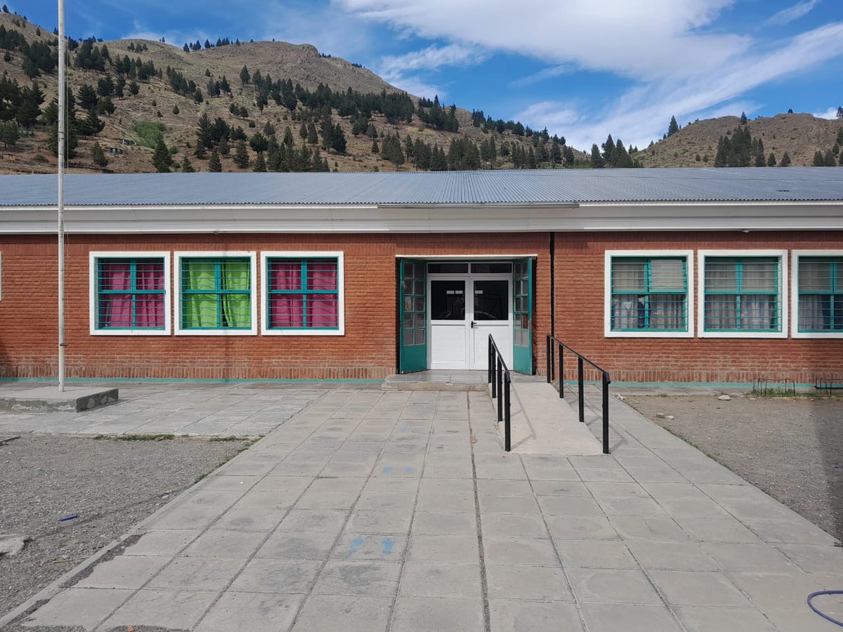 La Escuela N°210 del Barrio Badén cierra el semestre con desafíos edilicios y la esperanza de una nueva caldera
fmdellagoesquel.com.ar/la-escuela-n21…