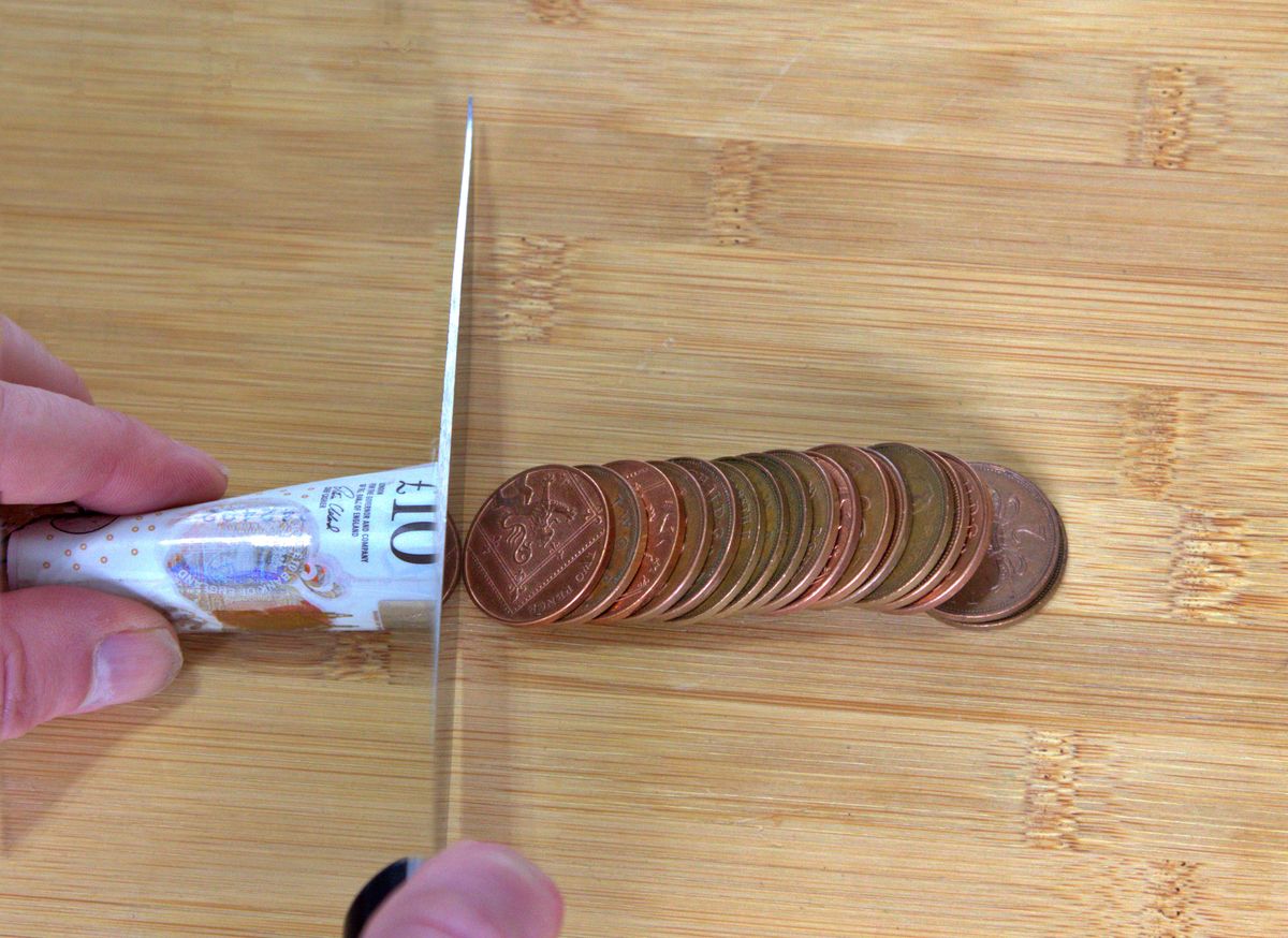 UK Chancellor Rachel Reeves is expected to unveil plans at this month’s Mansion House speech to reduce the annual tax-free allowance for cash ISAs. 🏛️

According to government sources, Reeves is considering introducing a new, lower annual limit specifically for cash ISAs, below