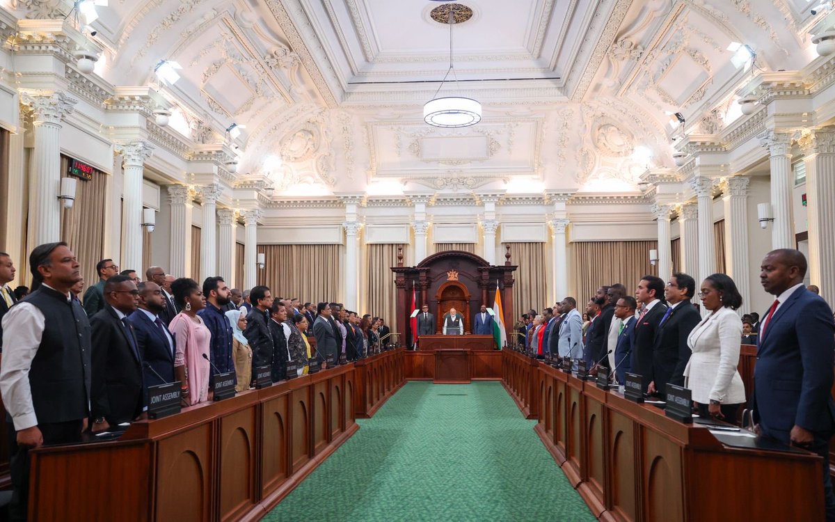 Historic speech at the Trinidad and Tobago parliament by PM Modi..

MPs couldn’t stop applauding.

23 applauses in a 28 minute speech!