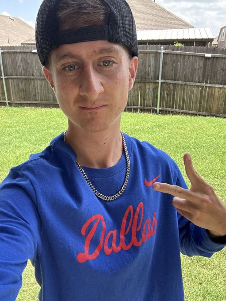 dennisYNerectus's tweet image. America party 🇺🇸 #joey good bro