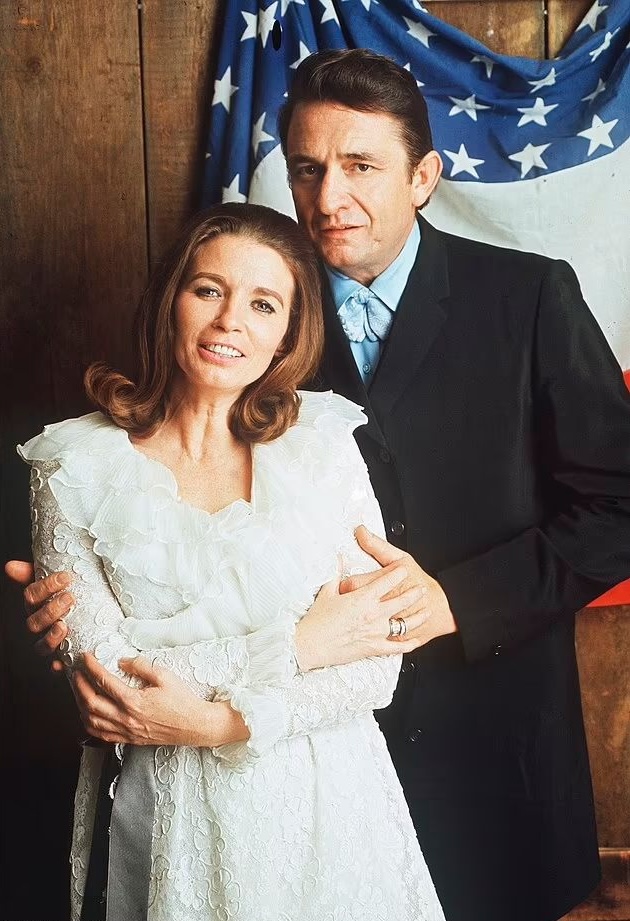 Happy 4th of July from June and Johnny! 🇺🇸