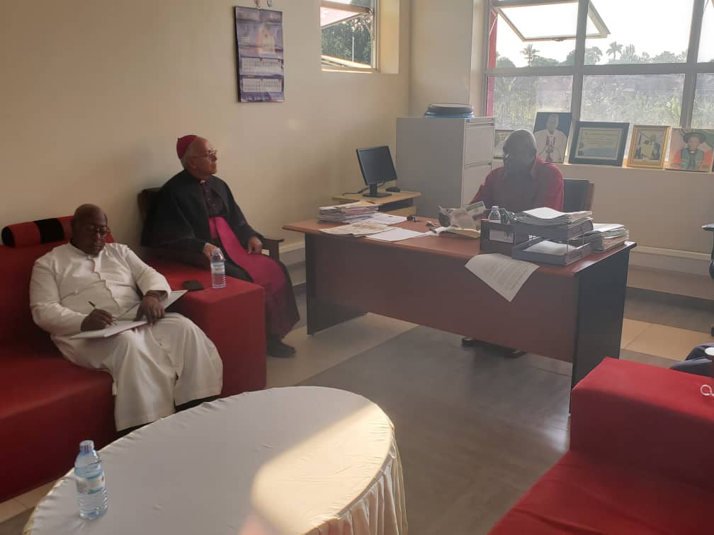 USJM_Official's tweet image. #Happening_Now: We have received His Lordship Mark J Seitz, The Bishop of St. Matthews, Eli Paso Diocese in Texas, United States of America.
He is accompanied by Rev Fr. Bonaventure Turyomumazima, Mr Vicent and Mrs Adella Rugambamazima from Dallas Texas. #VisitUSJM