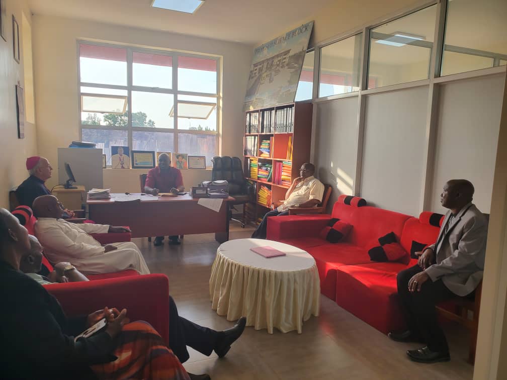 USJM_Official's tweet image. #Happening_Now: We have received His Lordship Mark J Seitz, The Bishop of St. Matthews, Eli Paso Diocese in Texas, United States of America.
He is accompanied by Rev Fr. Bonaventure Turyomumazima, Mr Vicent and Mrs Adella Rugambamazima from Dallas Texas. #VisitUSJM