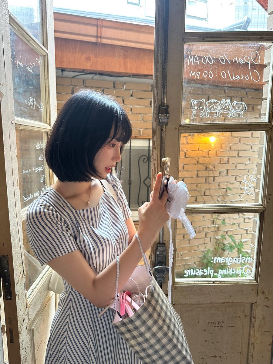 0704 성수2가 제1동 『2025 한마당축제』

올 해 첫 야외 라이브 무사히 마쳤습니다
초청해 주셔서 정말 감사드려요❕
덕분에 정말 즐거운 여름 밤을 보냈습니다
다들 조심히 들어가❕

다음 라이브→0705 LIVE in SETi Vol.53

오늘은 아모레로 세티 라이브 출연합니다❕
좋은 밤 보내고 이따 만나🫶🏻