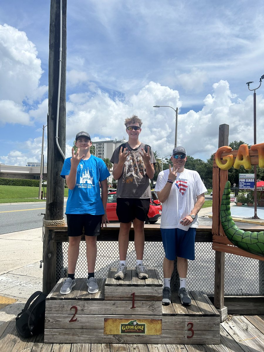 The Gator Golf Major tournament results: 
1. Kellen 46
2. Myles 48
3. Mr. Curry 49

Kellen clutches up with a big putt on 18 to seal the win! 

Next stop: Waffle House!