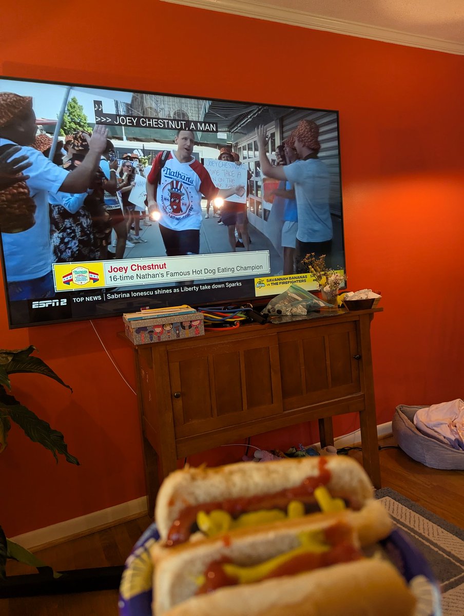 Eating some dogs with the goat 
Don't call yourself American if you not eating glizzies on the 4th
#expand