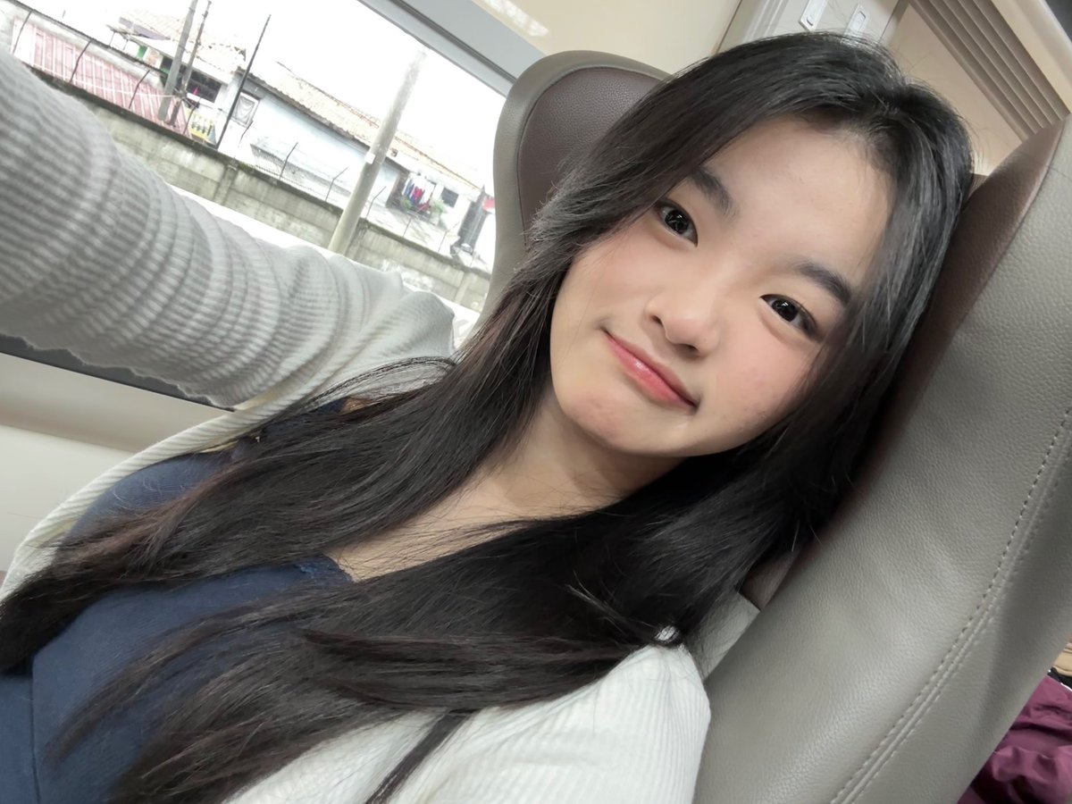CErine_JKT48's tweet photo. #DiesVenErine https://t.co/9cvvkOIeBw