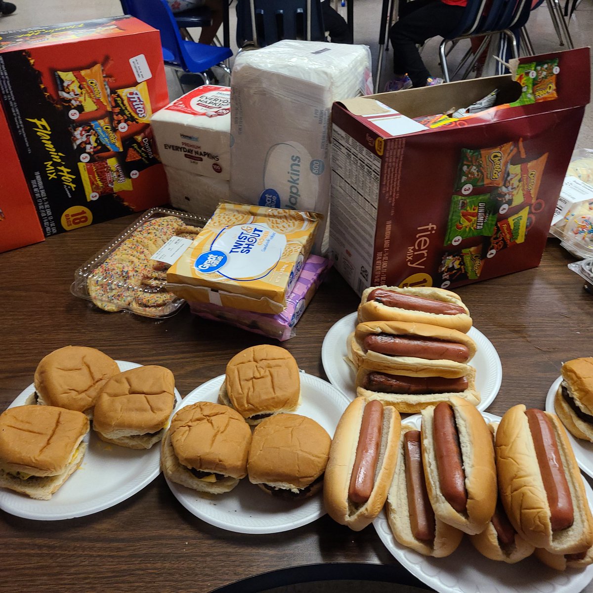 mdcpsmigrant's tweet image. Happy 4th of July!

M-DCPS Smart Start Summer Camp
#YourBestChoiceMDCPS
#Summer305
@SuptDotres
@MDCPSTitleI
@MDCPS