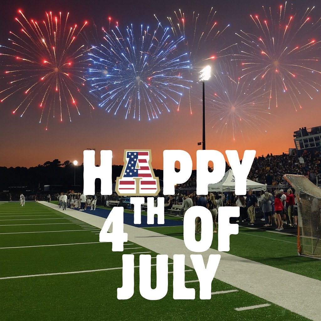 APALACHEEAD's tweet photo. Happy 4th of July, CHEENation! 🇺🇸 #ForTheA #clawout https://t.co/OWVESwjIk9