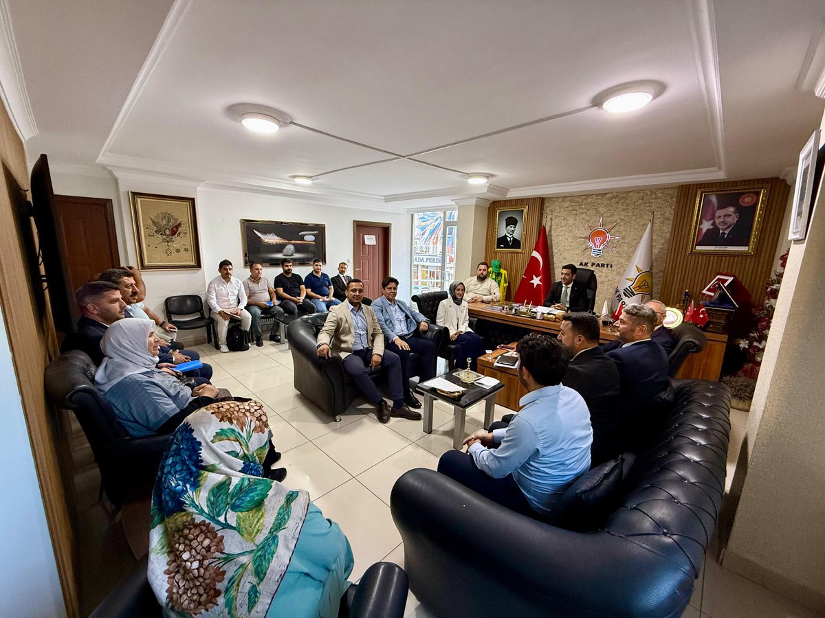 📍AK Parti İl Başkanlığı 

22.Dönem Ağrı Milletvekilimiz, Genel Merkez Seçim İşleri Başkan Yardımcısı ve Akdeniz Bölge Sorumlumuz Sayın Halil Özyolcu ile Genel Merkez Kadın Kolları Seçim İşleri Başkan Yardımcısı Sayın Bahar Bal, ilçe Başkanlarımız ile birlikte İl Başkanlığımızı