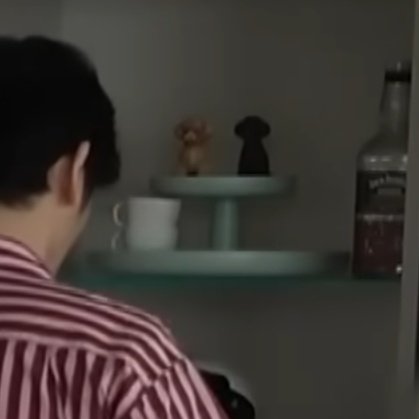 아니 ㅅㅂ 이거 찾은 애들
진지하게 니네 알페스 할때 아니고 형사 이런거 해봐 시발 어케 본거야 아 ㅈㄴ웃겨 진짜 너무 잘찾아서 커플템이고 뭐고 ㅈㄴ웃김 ㅆㅂ