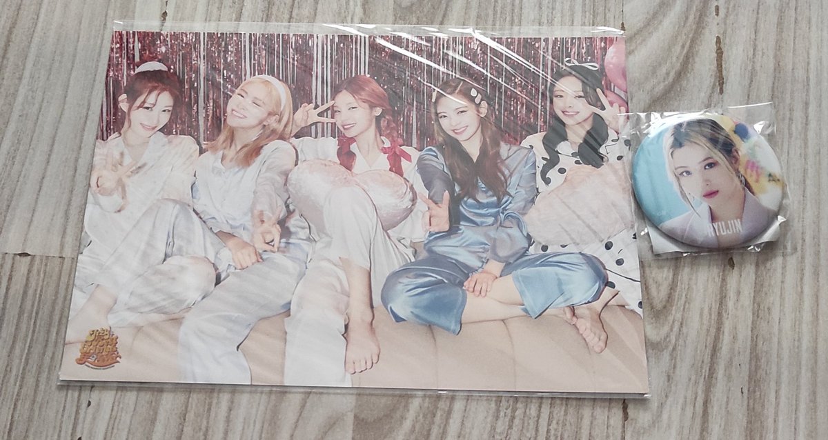 İtzy albüm içerik satış ✨ 

Postcard tanesi 15₺,  toplu 50₺ 
Poster 20₺ 
Sticker 10₺
Son fotoğraf 15-20

<a href="/itzysatis_tr/">ITZY SATIŞ / TAKAS🌻</a>  <a href="/ggsatistakas/">♡ kpop gg ~ satış/takas ♡</a> <a href="/ggtakasatiss/">gg satış ve takas sayfası ♡</a> <a href="/itzysatis/">itzy satış & takas♣️</a> <a href="/ItzyTakas/">itzy trade/sale 🧃</a> <a href="/trpctakas/">kpop satış/takas! 🌱</a>