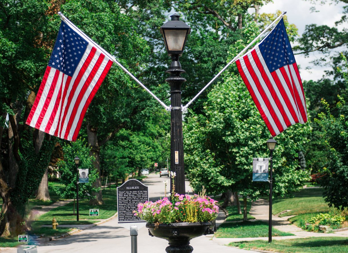 Wishing you and your loved ones a safe and happy 4th of July! 🇺🇸