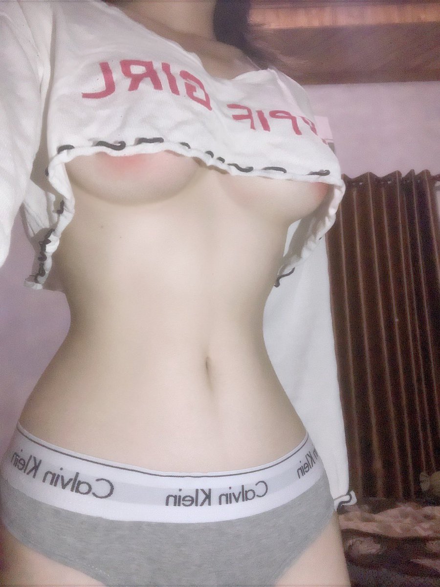 𝑳𝒊𝒛𝒂 𝒛𝒆𝒓𝒐🍒 (@lizazer0) on Twitter photo 