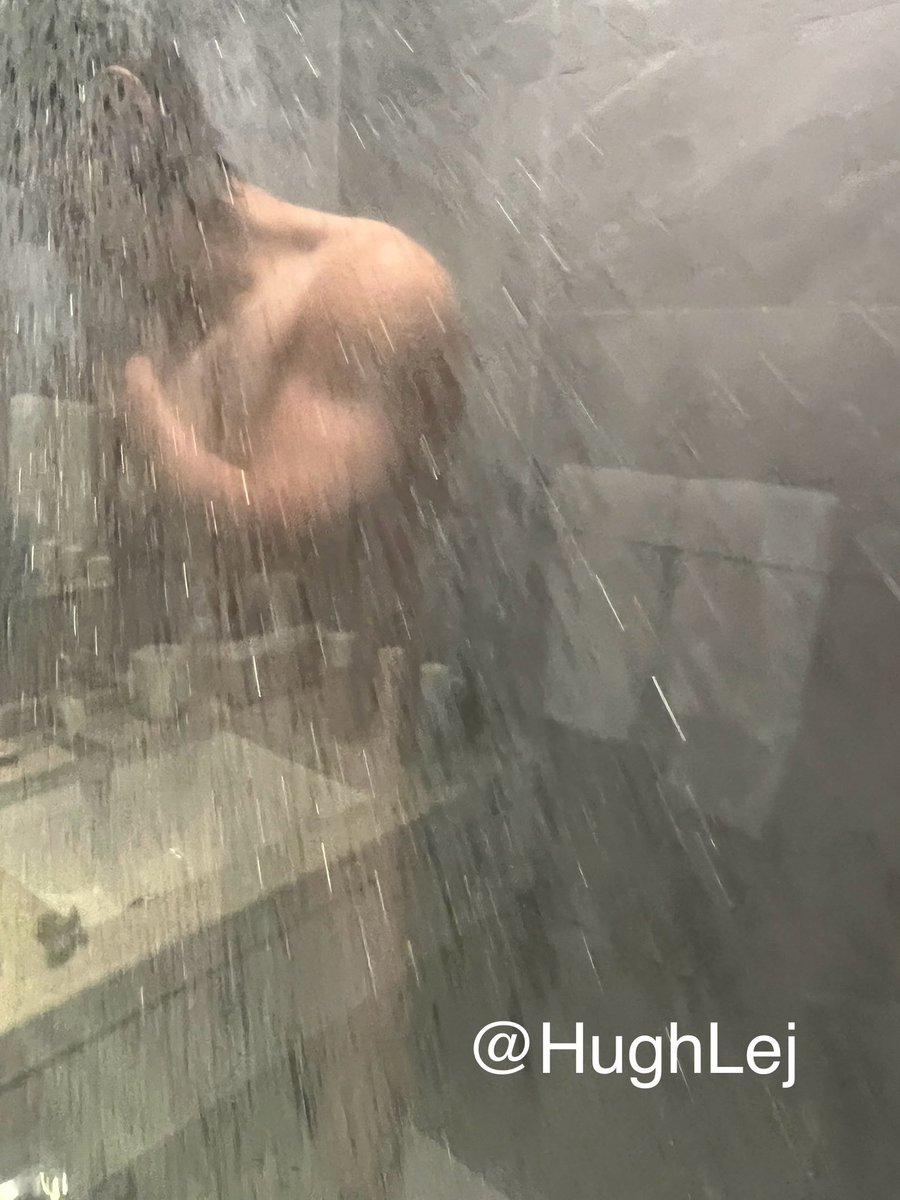 Hugh先生&LeJ姐姐 tweet media