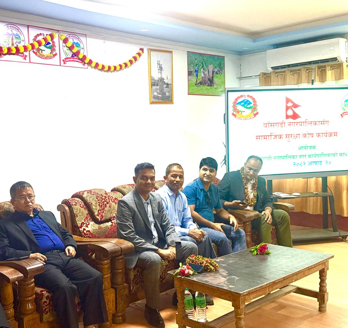 Today, @socialssf and Bansgadhi Municipality, with <a href="/khpushkar/">Dr. Krishna Hari Pushkar</a>, held a session with local leaders and officials on social security, reaffirming our commitment to LIFE—Liberty, Integrity, Freedom, and Equity—and protecting all contributors.