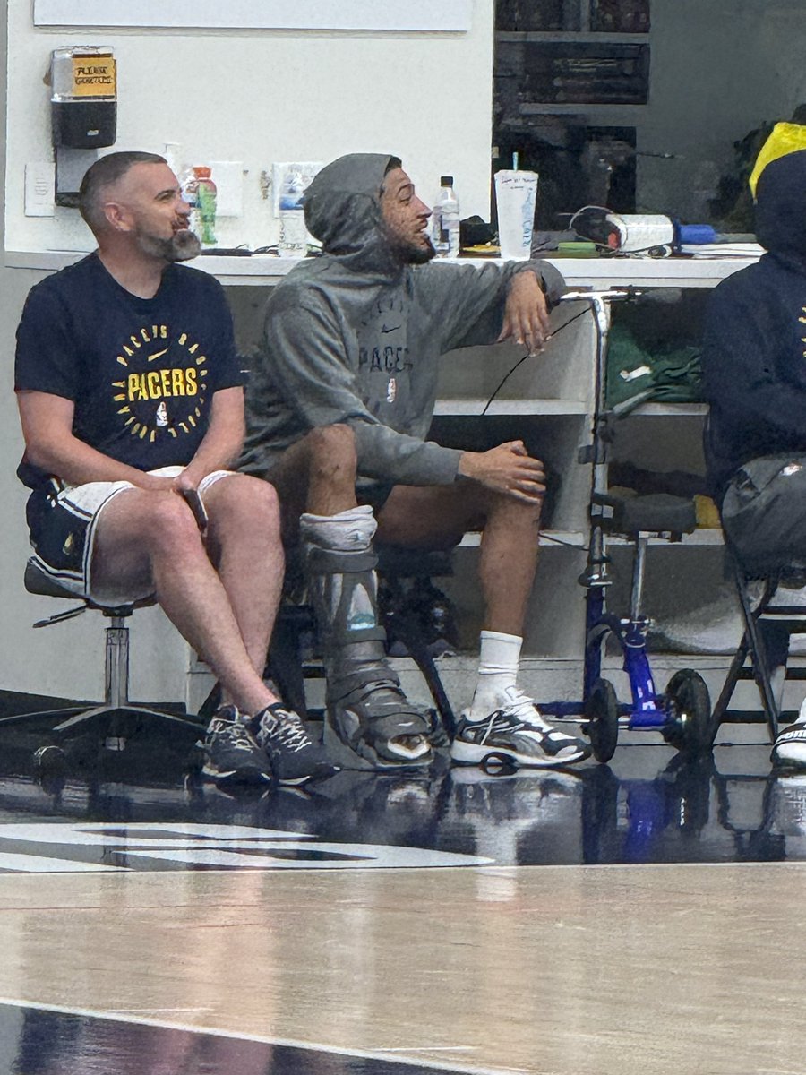 Tyrese Haliburton booted up while supporting Summer Pacers.