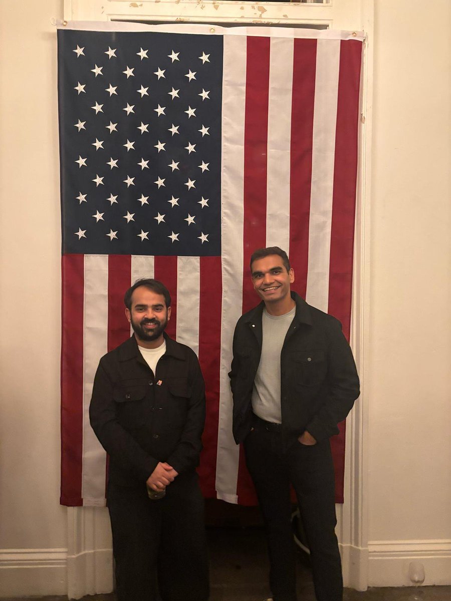 Happy Birthday America 🇺🇸🇺🇸🇺🇸

Can’t figure out why the stars started at 6'5"