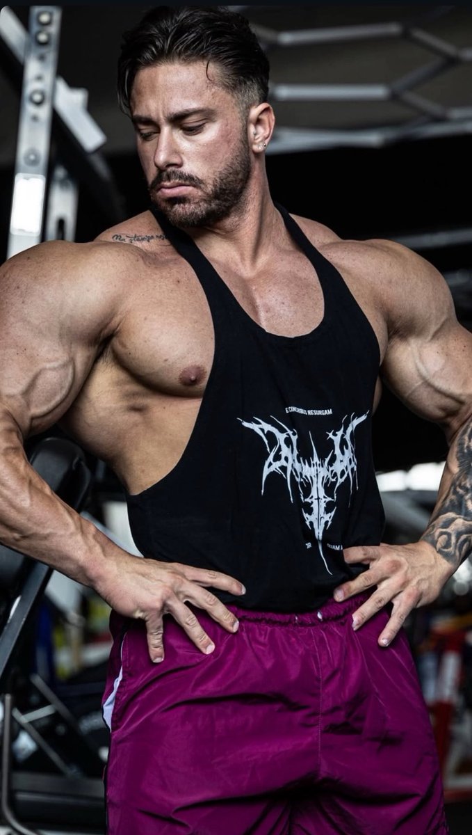 Roided Bull (@dom_sir_bull) on Twitter photo 