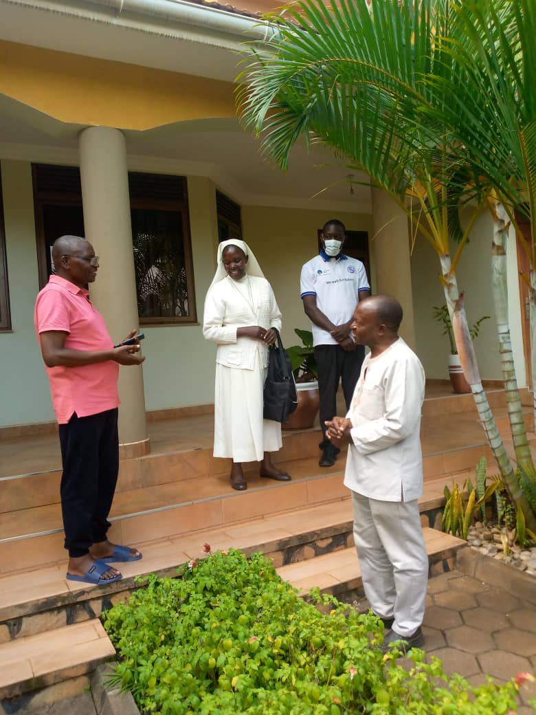 EIyamulemye's tweet image. Today, I was humbled to host the nuns from Nsambya Babies Home who came to pray for me, encourage me and appreciate the support during my tenure at @CoffeeUganda. Such actions keep me moving and give me professional satisfaction.