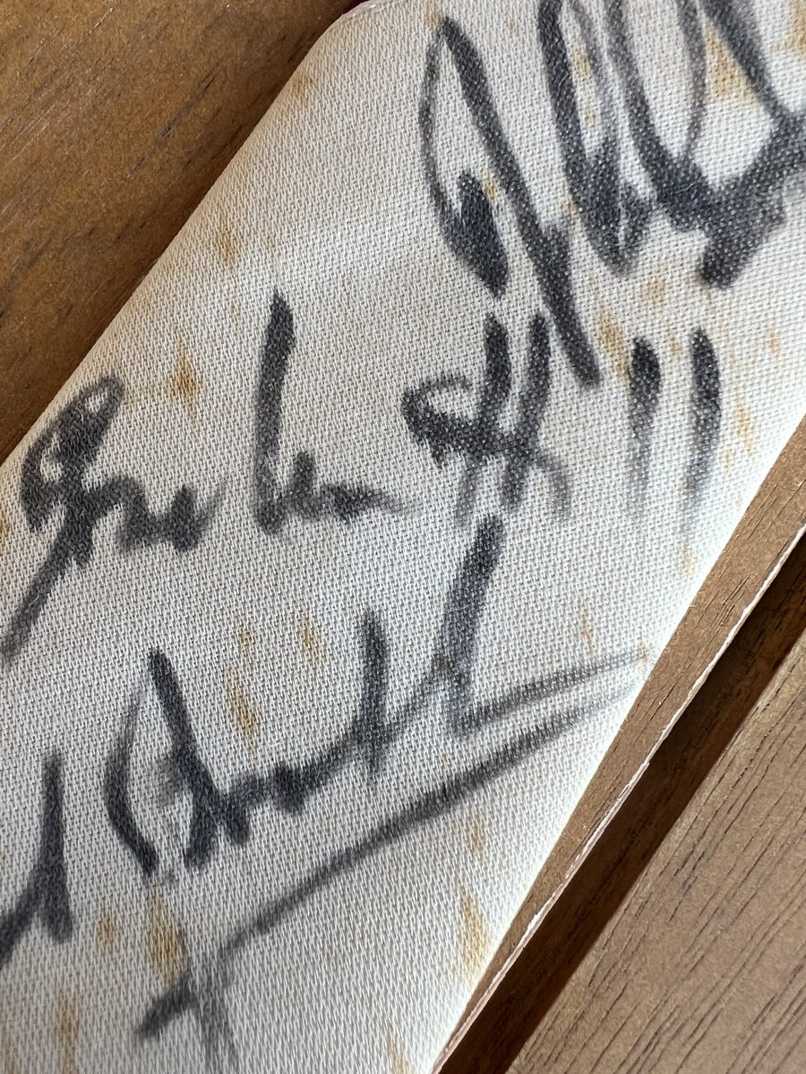 De dalt abaix, Jim Clark, Graham Hill, Jack Brabham.
Signatures originals 1967.
📸 Ernest Freixas