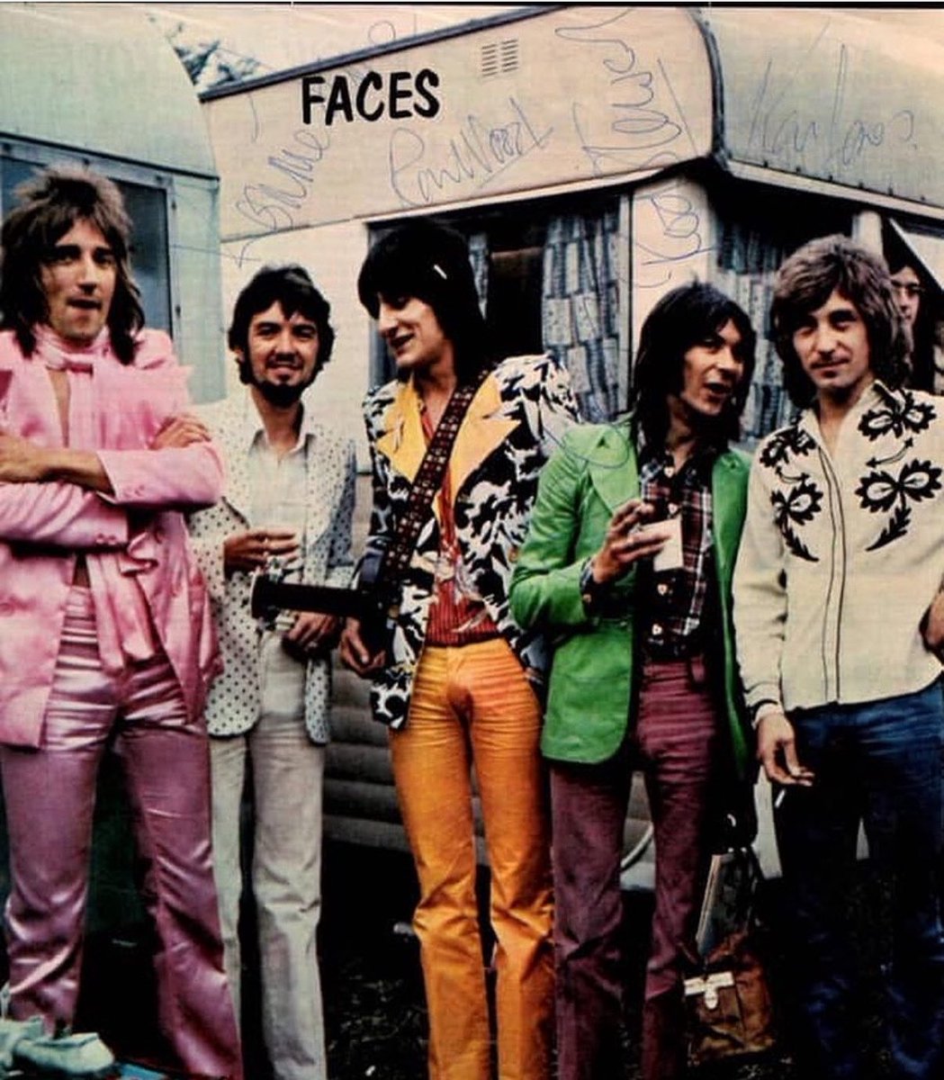 Official_Faces's tweet image. Happy #facesfriday 🤘 😎 ✌️
What Faces tracks are you all listening to today?
•
•
•
#faces #rodstewart #sirrodstewart #ronniewood #kenneyjones #ianmclagan #ronnielane