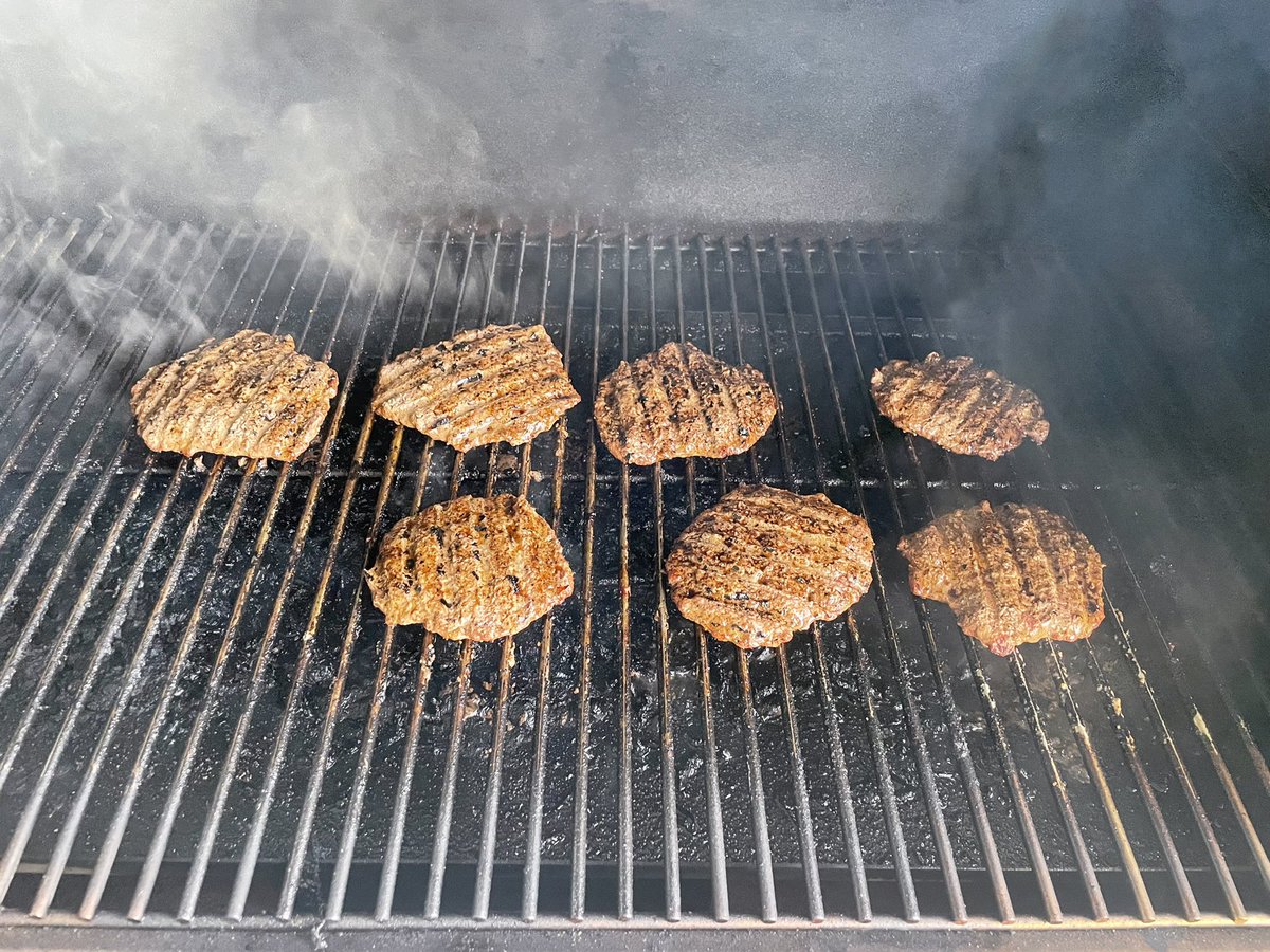 Butter Burgers goin dahn for dinner 🇺🇸