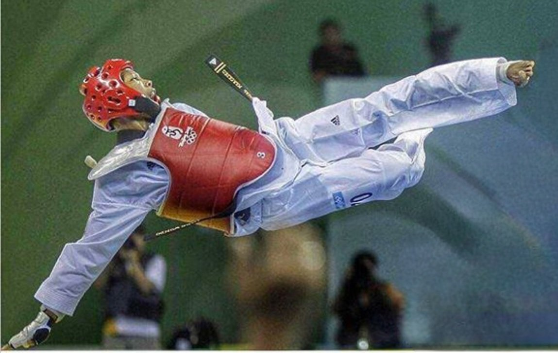 Los sueños sin objetivos son solo sueños y acaban alimentando la decepción. La Disciplina, Deseo y Dedicación con la Constancia nos se ayudan alcanzar las metas.

Denzel Washington.