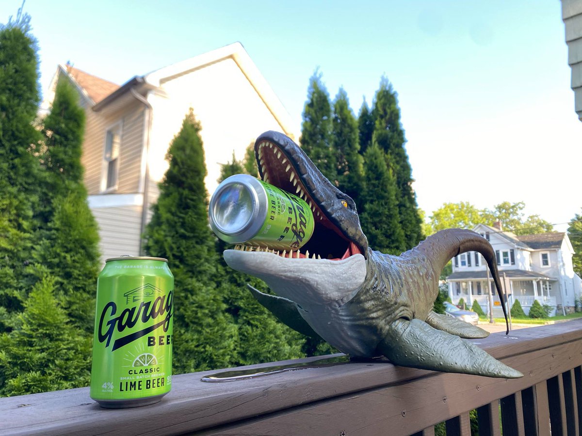 yoitsrobc_games's tweet photo. Yo @drinkgaragebeer this guy stole all my beer! Can I get a card for compensation? https://t.co/iHzARMI6xO