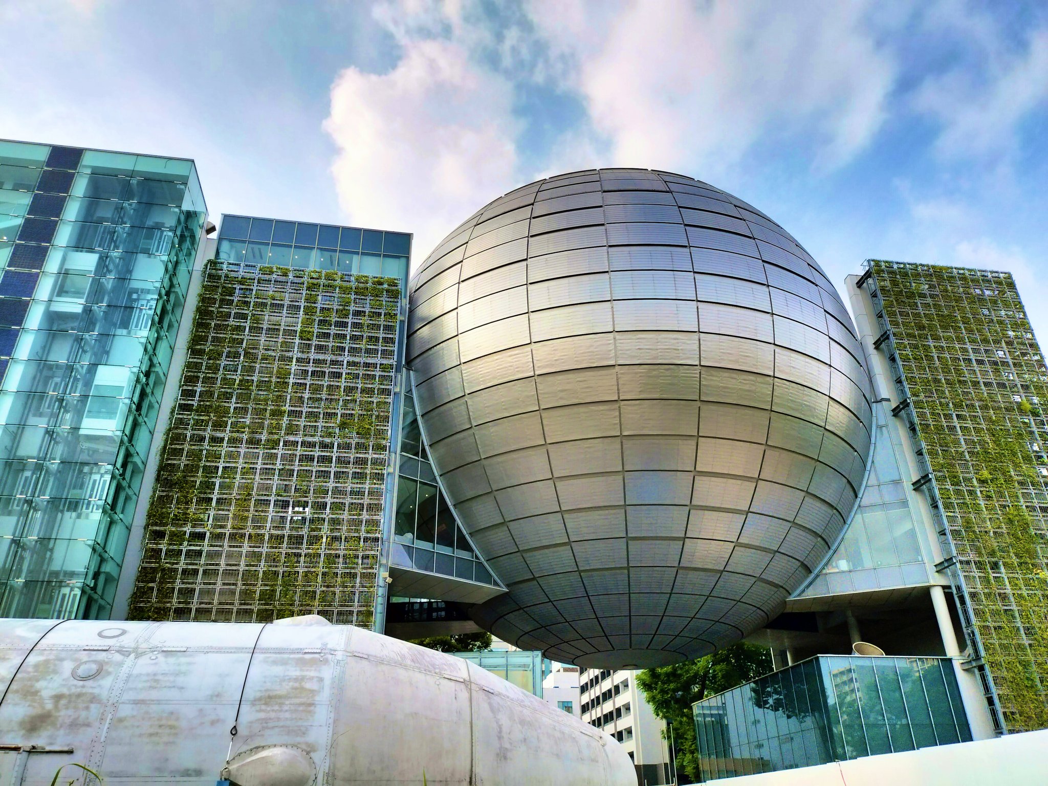 名古屋市科学館 - অনুসন্ধান / X