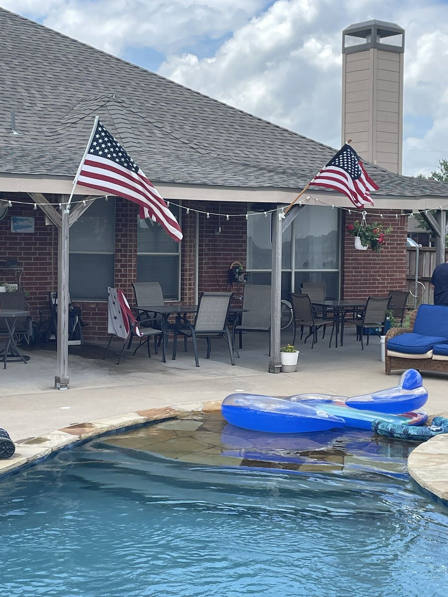 TreyGilliam_'s tweet photo. Happy 4th of July everyone. https://t.co/N91HURWmTO