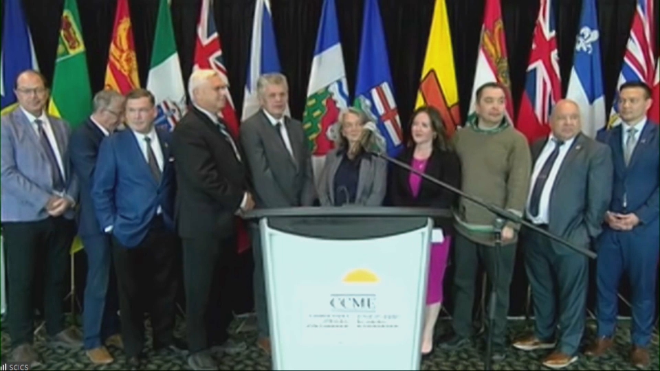 LIVE: Canada’s environment ministers comment after meeting in Yellowknife
➡️ow.ly/qZQF50Wl8TT

EN DIRECT : Commentaires des ministres de l’Environnement du Canada après leur rencontre à Yellowknife
➡️ow.ly/A5g950Wl8TS

#cdnpoli | #polcan