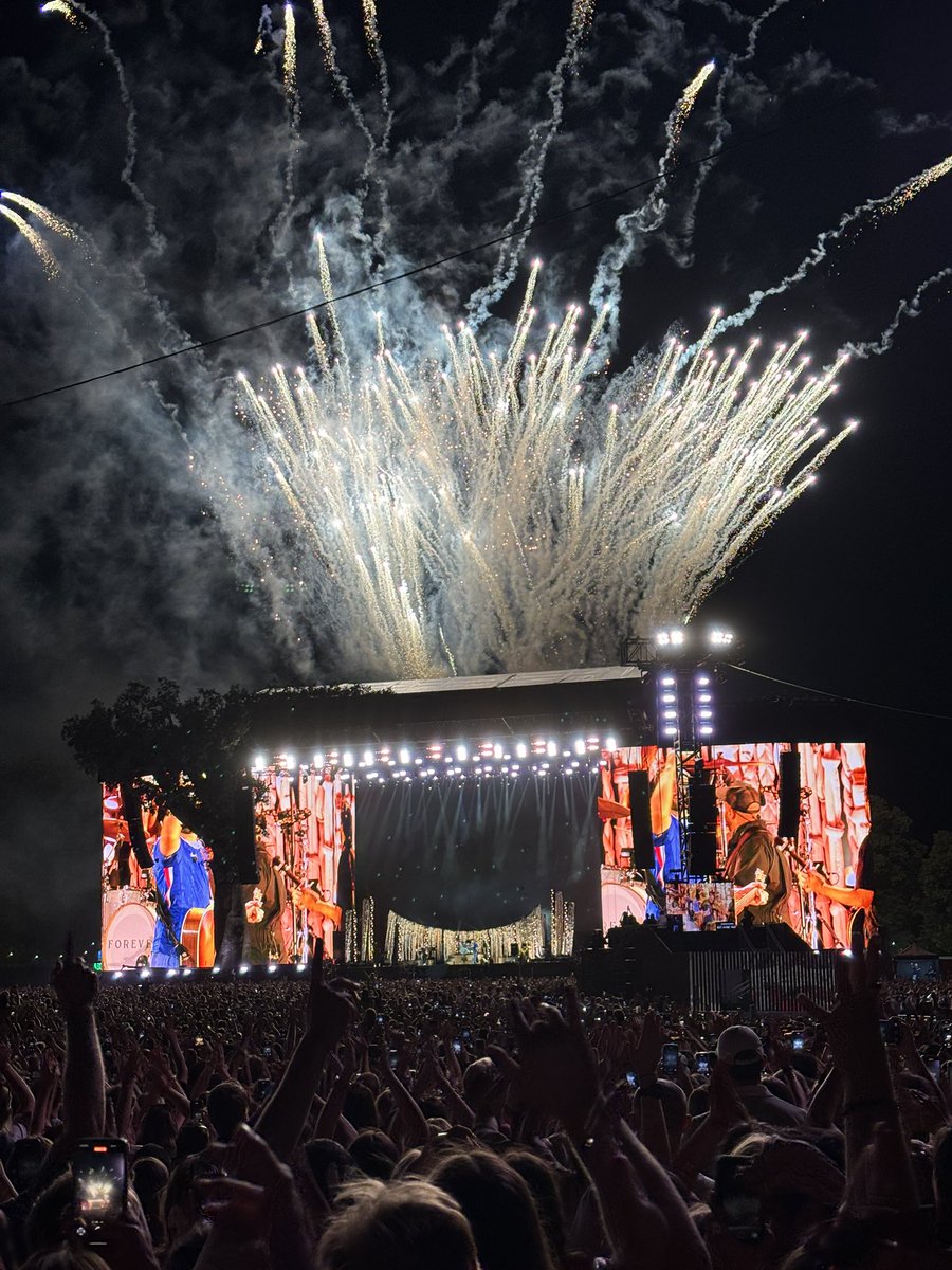 Another unreal night at Hyde Park.