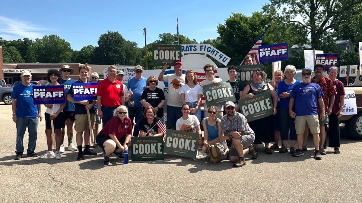 RebeccaforWI's tweet image. From La Farge to Ontario to Galesville - Happy 4th of July! 🇺🇸
Grateful for all those who have fought for our freedoms - and the freedoms we are still fighting to protect.
