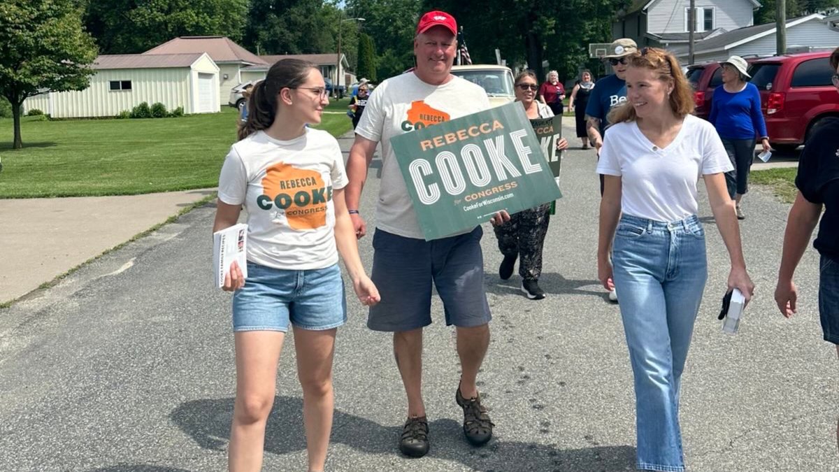 RebeccaforWI's tweet image. From La Farge to Ontario to Galesville - Happy 4th of July! 🇺🇸
Grateful for all those who have fought for our freedoms - and the freedoms we are still fighting to protect.