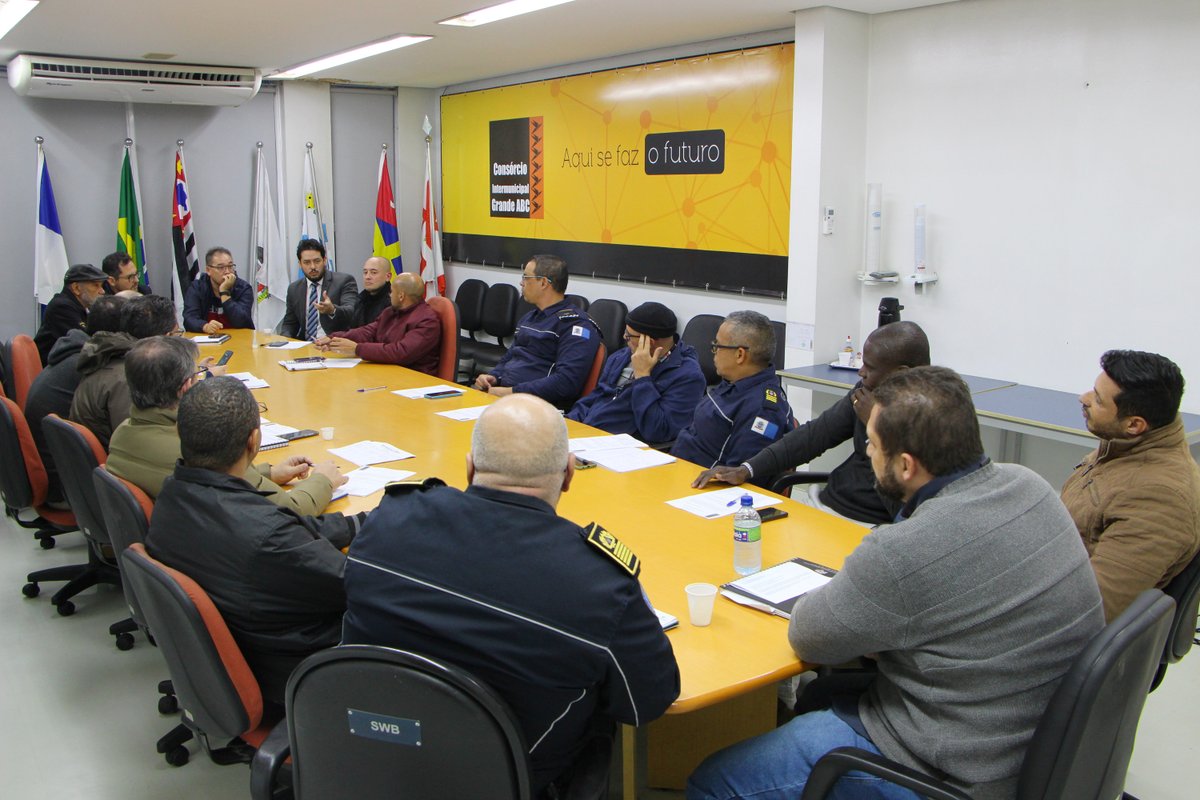 consorcioabc's tweet photo. Consorcio ABC alinha avanços no programa ABC + Seguro
Leia mais: https://t.co/qUc7xDx7Ts
#consorcioabc #grandeabc #abcpaulista #segurança #gcm https://t.co/9vU3CHszdw