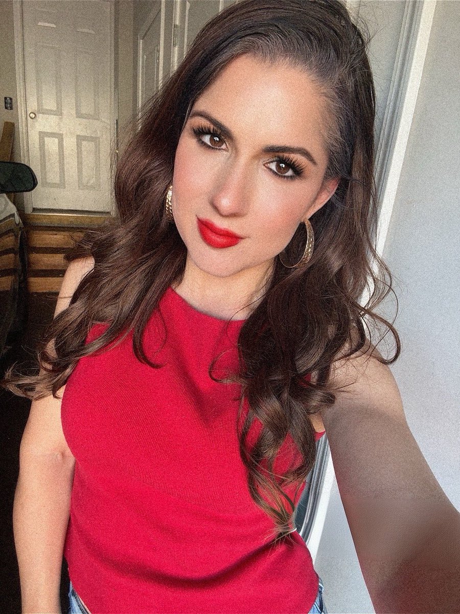 Democrats: “Don’t celebrate the 4th. You’re privileged.”
Me: Just packed up 3 kids alone to go watch fireworks in 90° heat with fruit snacks and freedom. Try me. 🇺🇸💥

God bless America. Especially the moms doing it solo tonight.