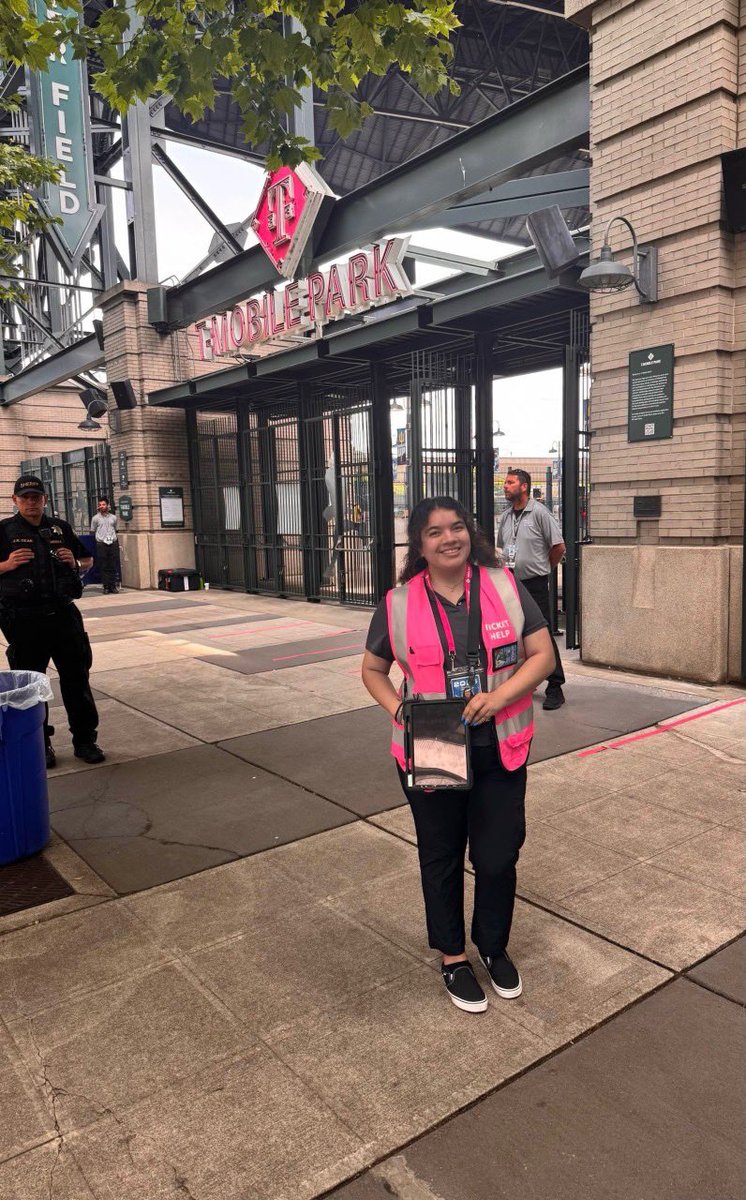 WSU College of Education, Sport, & Human Sciences (@wsuceshs) on Twitter photo And <a href="/WSUSpMgt/">WSU Sport Management</a> alumna <a href="/danielabarross2/">Daniela Barros</a> is there! She recently started a role with the Box Office event staff. #WSUSptMgmt40 And <a href="/WSUSpMgt/">WSU Sport Management</a> alumna <a href="/danielabarross2/">Daniela Barros</a> is there! She recently started a role with the Box Office event staff. #WSUSptMgmt40