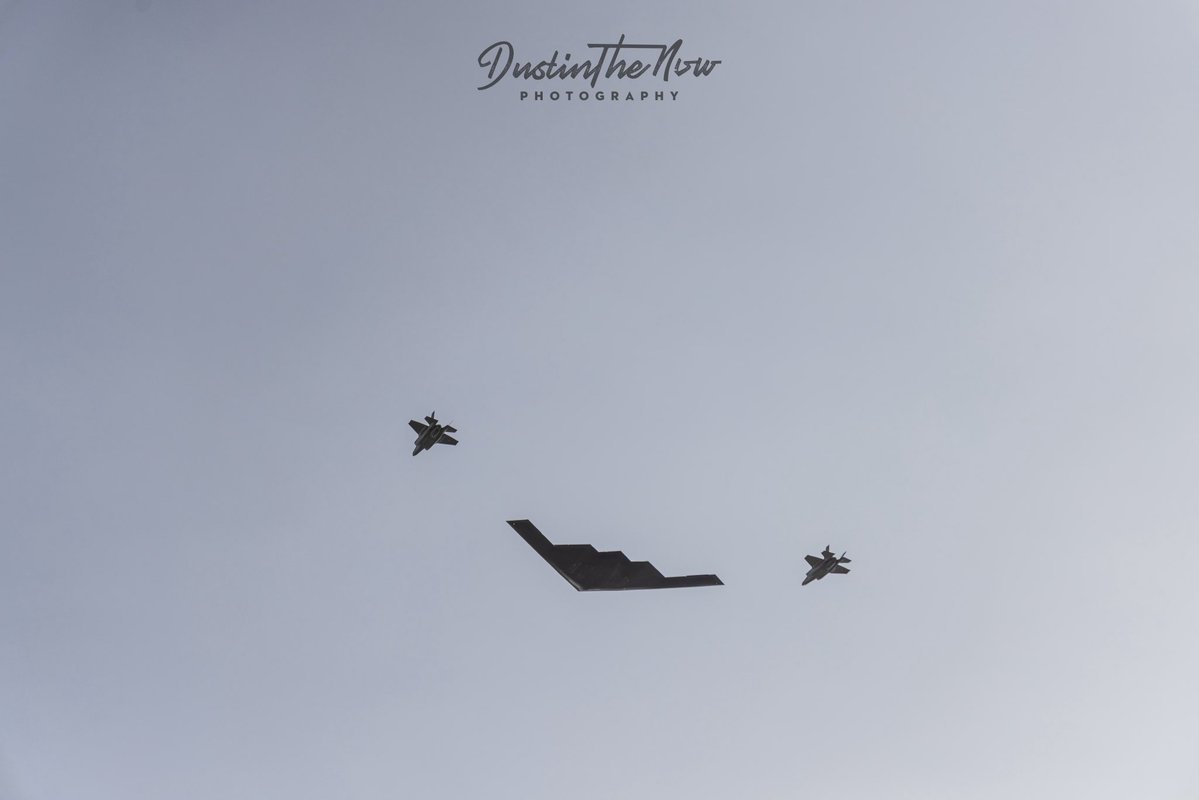 dustinthenow's tweet image. What an amazing display of firepower. The @usairforce B2 Spirit bomber accompanied by 2 F-35 JS Fighter aircraft fly over the nation’s capital today in celebration of America. #WashingtonDC #4thofJuly