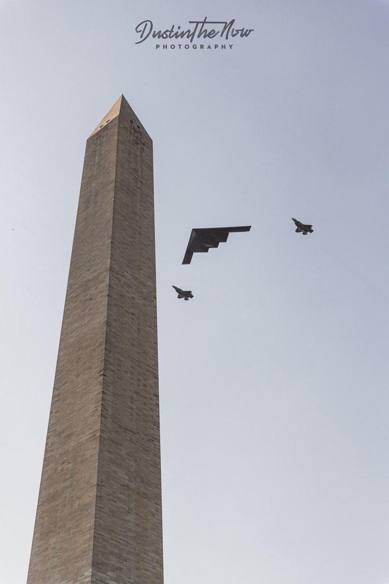 dustinthenow's tweet image. What an amazing display of firepower. The @usairforce B2 Spirit bomber accompanied by 2 F-35 JS Fighter aircraft fly over the nation’s capital today in celebration of America. #WashingtonDC #4thofJuly