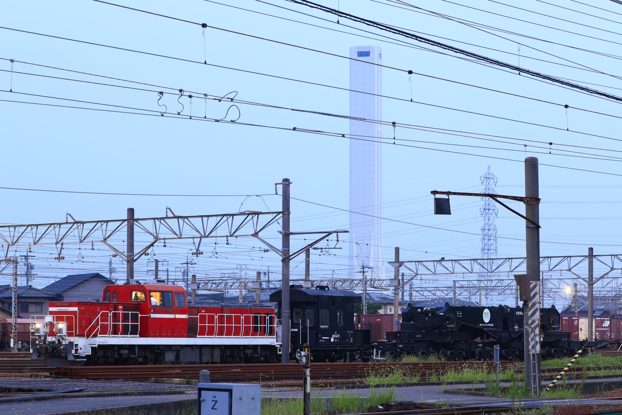 シキ801+DD200 日中に小山市街地をシキが行く…！】シキ801 B1、梁の交換で