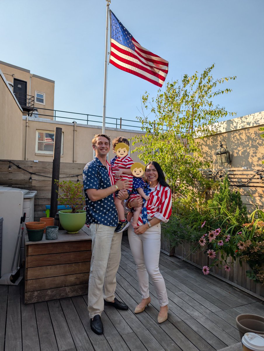 Viktor Bunin ๐ก๏ธ๐บ๐ธ (@viktorbunin) on Twitter photo Happy July 4th from our family to yours. Happy July 4th from our family to yours.