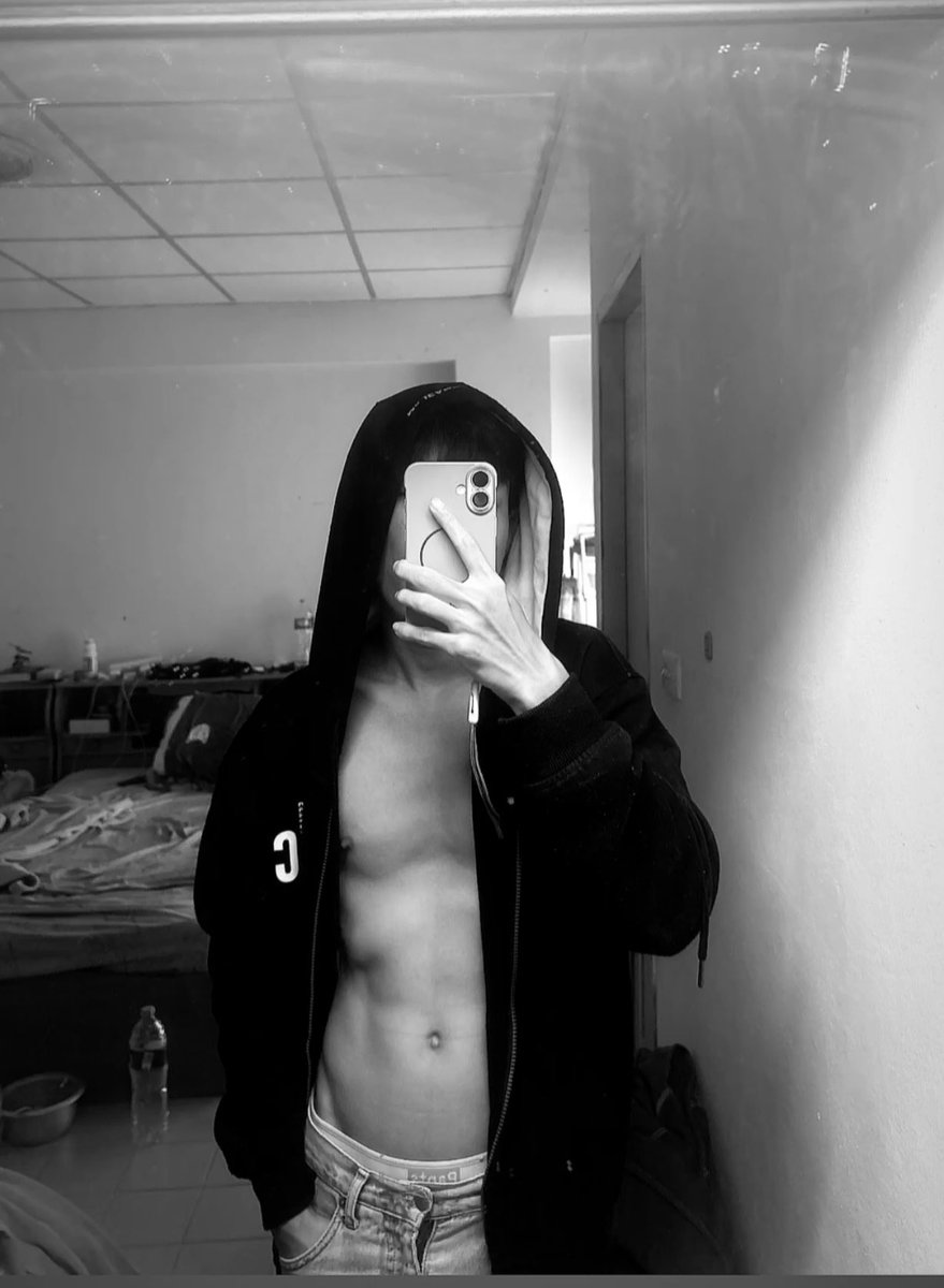 do_dwin19's tweet photo. 👽 https://t.co/YjmG02I2Z4