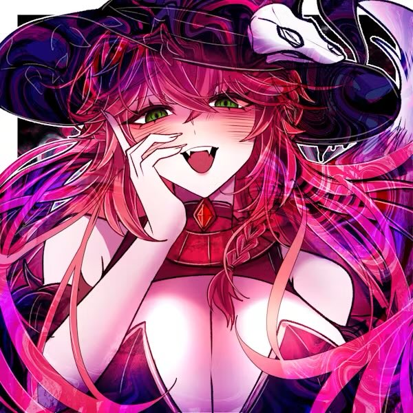 SylvanaFoxx's tweet photo. Admire me more then, go on...so cute ✨🖤 https://t.co/ExNQCSsAii