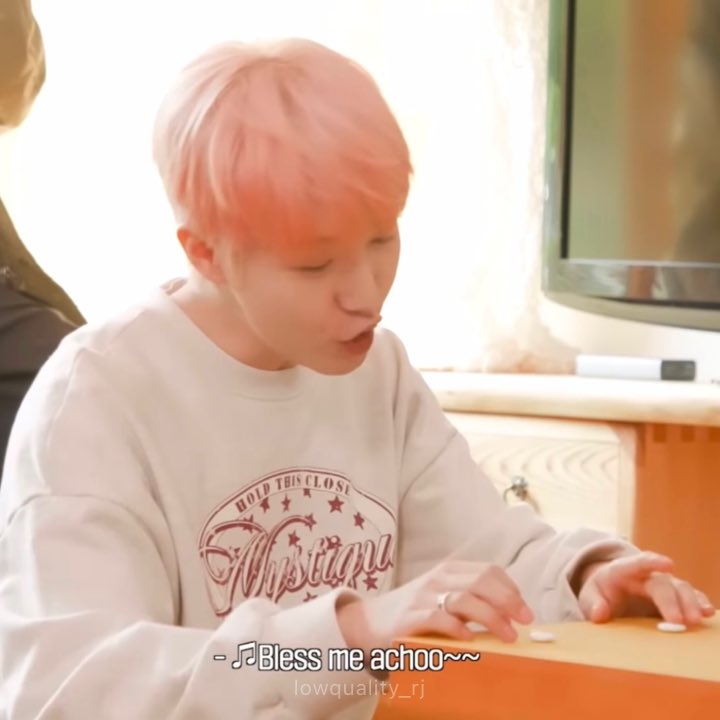저화질의 런쥔 tweet media