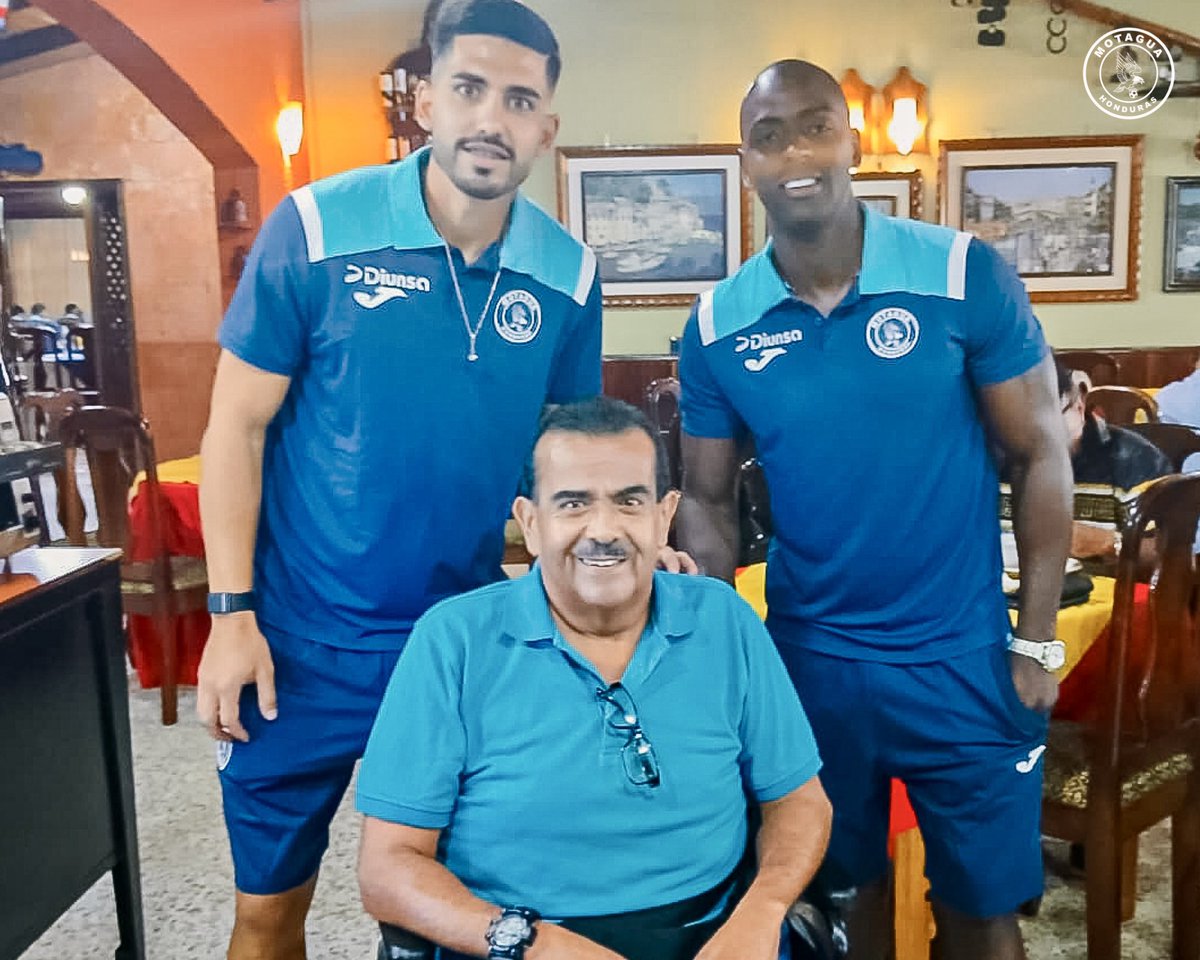 Agradecemos la visita del Sr. Julián Suazo, hijo del expresidente Suazo Córdova. 

Una visita que valoramos profundamente dado su gran apoyo a lo largo de los años. 🫂🦅