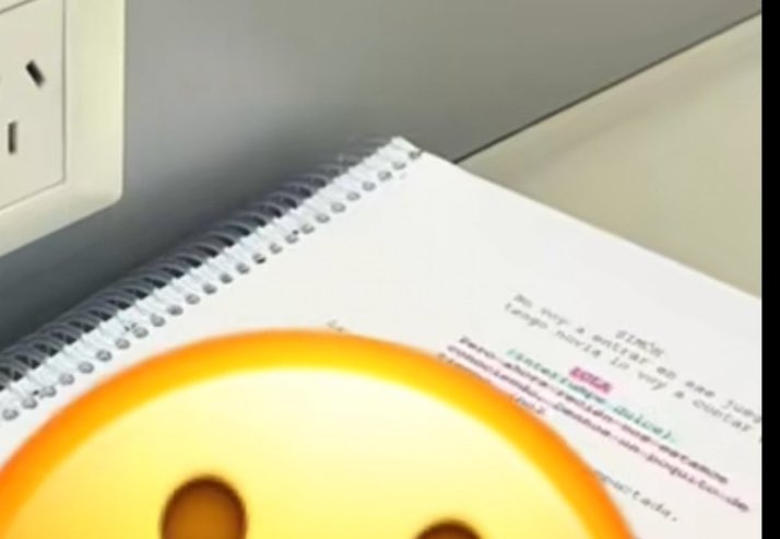 sseraliv's tweet photo. simon diciendo que no va a entrar en ese juego y que tiene novia y le va a contar SIMON KNOWS AMBAR DOESN'T PLAYYYYYY ABOUT HIM DJGEKDHKDJD

simbar nation we are SOOOO BACK!!!!! https://t.co/hazNnzl4w3